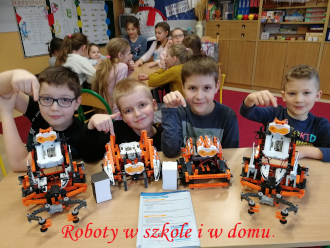 uczniowie roboty
